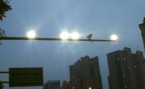 抓拍閃光燈太刺眼？豐上光電來解決！